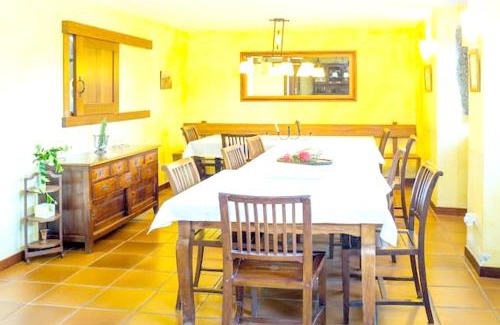 San Sadurnino Villa | Luxurious Villa in Outeiro - Private Pool