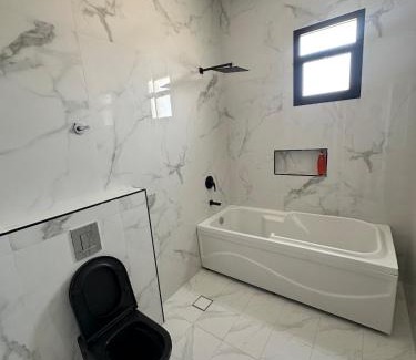 Al Qassim Ski Chalet | Luxurious villa with three bedrooms, cinema and swimming pool