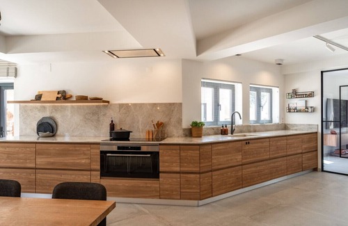 Triana House | Luxurious Wine Country Villa - Near Lisbon