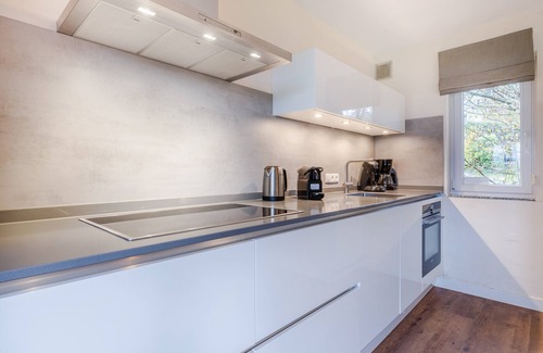 Froidchapelle House | Luxury 10-person bungalow in the holiday park Landal Village l'Eau d'Heure