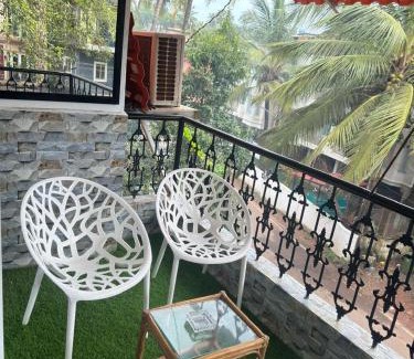 Saunta Vaddo Apartment | Luxury 1bhk with Bathtub Pool near Calangute Baga Beach