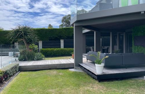 Sumner House | Luxury 2 Bdrm Ground Level Apt with Private Pool located on Scarborough Hill Sumner Christchurch