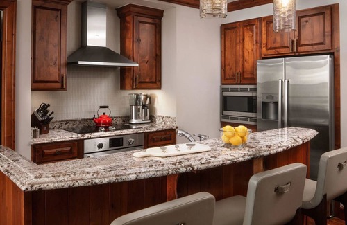 Gore Creek Place Apartment | Luxury 2-bedroom at Ritz Carlton Residences Vail Minutes Away from Ski Lifts