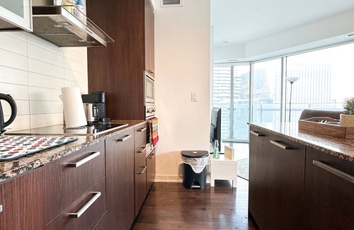 CityPlace Hotel | Luxury 2 Bedroom Lakeview