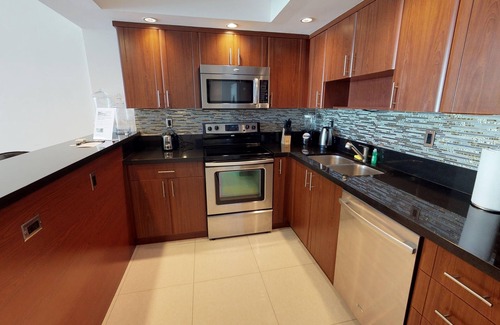 Golden Beach Condo | Luxury 2 Bedroom Ocean View w/Pool OR-1427