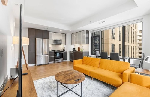 South of Washington Apartment | Luxury 2 bedrooms 2 bathrooms apt steps to Boston Downtown