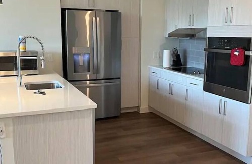 Revere Apartment | Luxury 2 BR | 2BA on Revere Beach