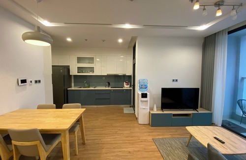 Ngoc Khanh Apartment | Luxury 2BR Metropolis – Prime Location, Best Price!