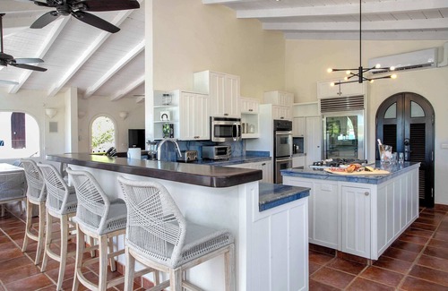 Sandy Ground Villa | Luxury 3 bedroom stunning villa with direct beach access