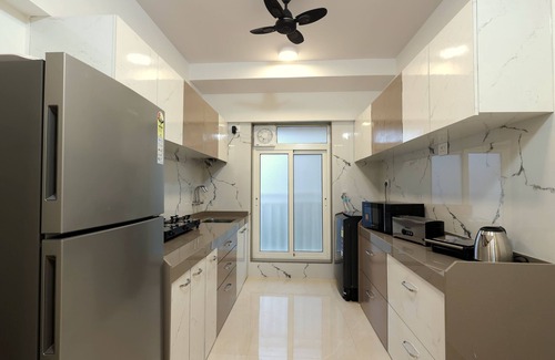 Borivali East Apartment | Luxury 3BHK Apartment For Business Traveller