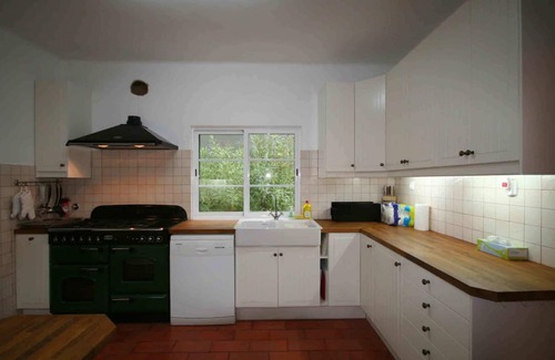 Monchique Villa | Luxury 4 Bed Villa with Pool & Stunning Sea Views