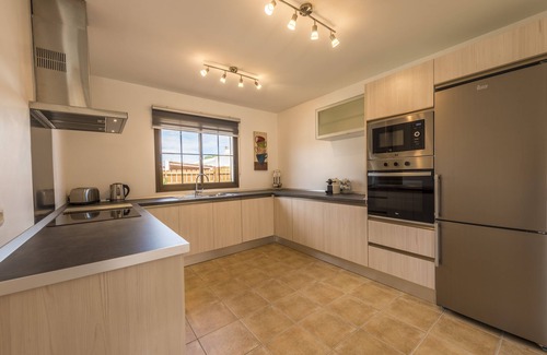 Caleta de Fuste Villa | Luxury 4-Bedroom Villa with Pool, Wi-Fi and Air Conditioning