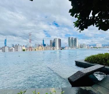 Taman Pertama Apartment | Luxury 4 Bedroom Suite at Kuala Lumpur near Maluri MRT By Suhad Suits KL