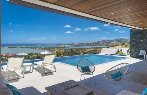 Orient Bay Villa | Luxury 4-Bedroom Villa Ô with Infinity Pool and Stunning Sea View