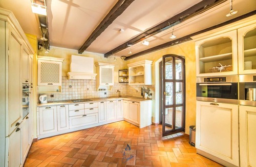 Visnjan Villa | Luxury 4-BR Villa with Pool, Ensuite Sauna, and Stunning Sea & Forest Views