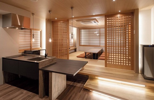 Sakyo Ward Hotel | Luxury 4Story Villa near Heian Shrine | Private Hinoki Hot Bath | Rooftop with Scenic Views/Kyoto Kyōto