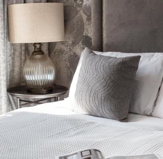 Cathedral Quarter Apartment | Luxury 5* Heart of The City, Fabulous Views