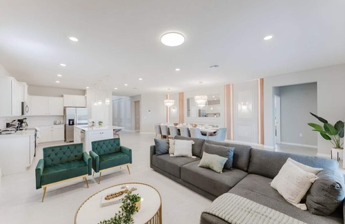 Four Corners House | Luxury 8BR Villa with Private Pool near Disney