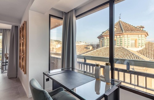 Granada City Center Apartment | Luxury Alhambra Penthouse Collection Alhambra