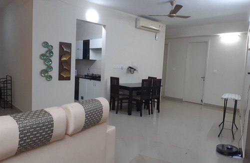 Kelambakkam House | Luxury apartment at Chennai Old Mahabalipuram Road