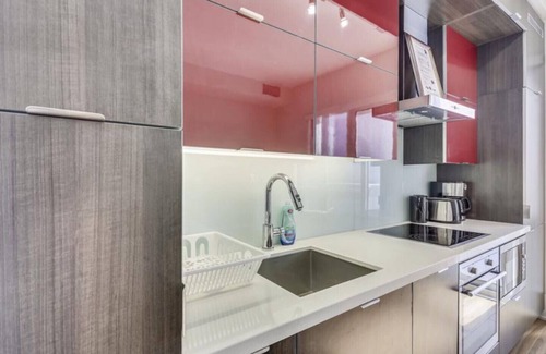 Humber Bay Shores House | Luxury apartment on Front Street West II