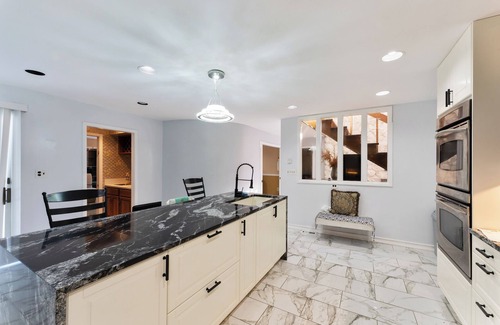 Bay Shore House | LUXURY BAY SHORE HOME