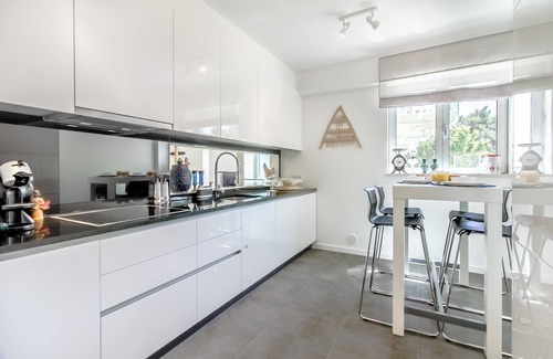 Oeiras Apartment | Luxury Beach Experience in Lisbon