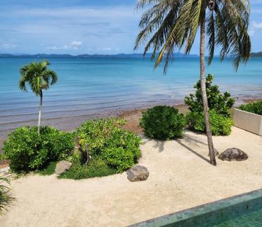 Pa Klok Villa | Luxury Beachfront BRAHMA Villa 4 Br at Ta-Ke Residence B