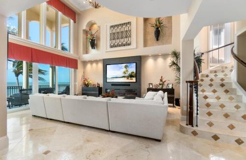 Bonita Springs House | Luxury Beachfront Vacation Getaway on Bonita Beach, Sleeps 12