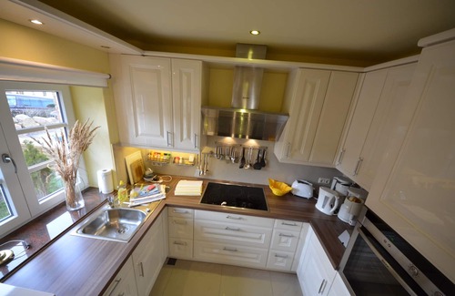 Gager House | Luxury country house with fireplace, 4 baths and Sauna