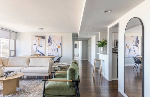 Rush and Division Apartment | Luxury Designer Penthouse Combo |North| Gold Coast