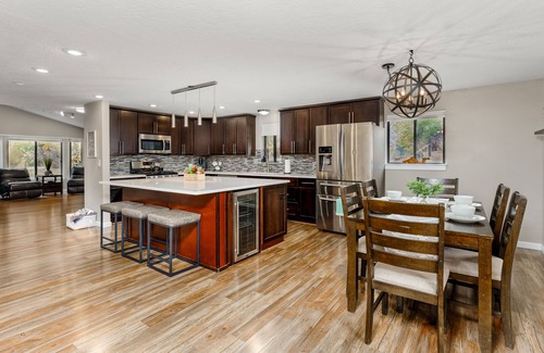 Durango House | Luxury Durango Retreat, 5 Min to Downtown, Hot Tub, Views, Games, Pets Welcome!