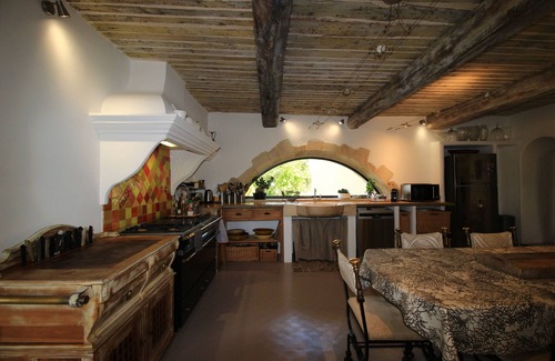 Taillades House | Luxury estate in Provence 14 people in a quiet area
