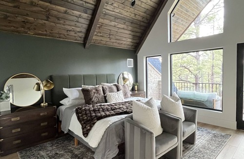 Torreon Cabin | Luxury Group Lodge! Indoor slide + climbing wall, theater, sauna, 4 King suites!