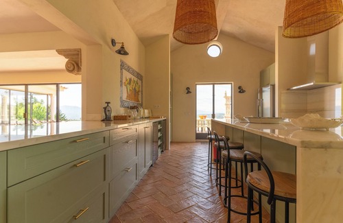 Viseu Villa | Luxury hilltop retreat with salt-water swimming pool in the Douro Valley