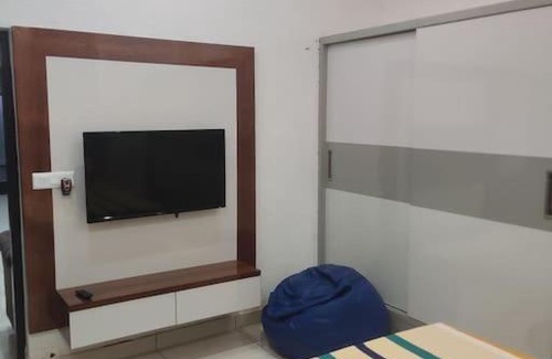 Ludhiana Apartment | Luxury home stay at sector 32a