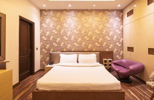 East of Kailash House | Luxury HomeStay Prime Location, South Delhi