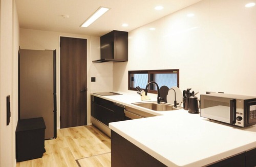 Shibuya Villa | Luxury inn near Shinjuku(196㎡) 2 min. walk from train station/4 min to Shinjuku