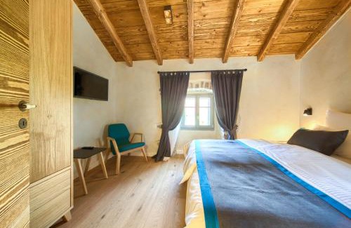 Nenadici Villa | Luxury Jerini House with pool