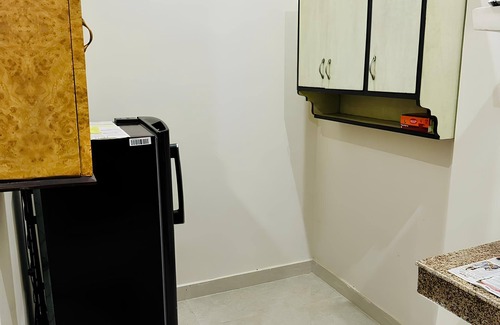 Faizabad House | Luxury king-size room with Balcony in Ayodhya. 10 minutes from Ram Mandir!