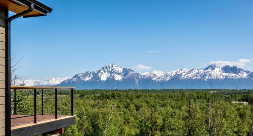 Gateway Villa | Luxury Living at The Eagles Perch Palmer AK