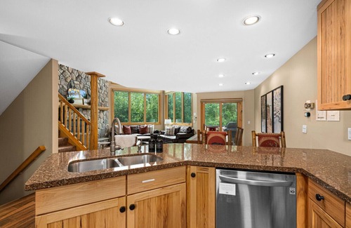Lutsen House | Luxury Lutsen Ski In Out Retreat Sleeps 14