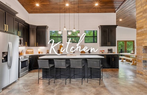 Pickens Cabin | Luxury Mountain Cabin Retreat in Broken Bow