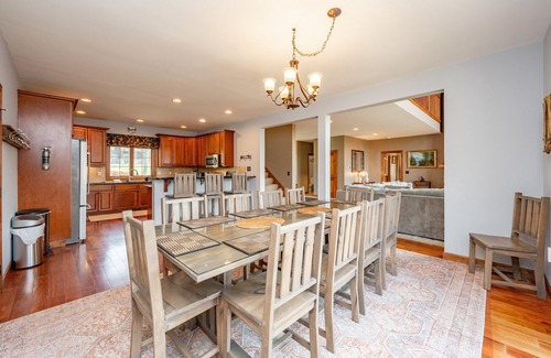 McHenry House | Luxury Mountain Escape w/Hot Tub & Community Perks