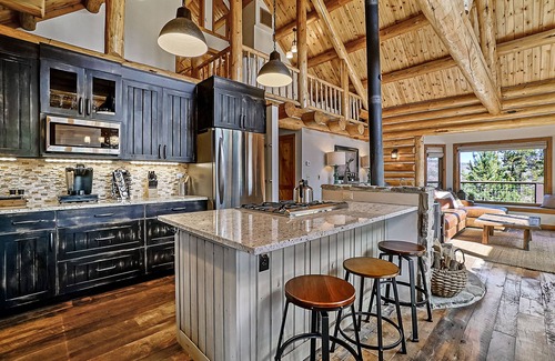 Homestead Hills House | Luxury Mountain Home on 3 acres