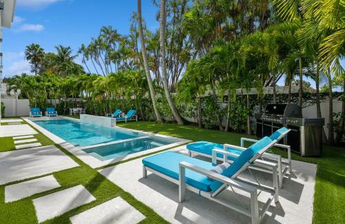 The Bluffs Villa | Luxury New Modern Beach Mansion in BEST Location!