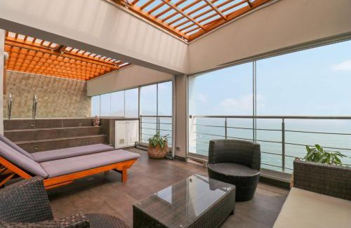 Armendariz Apartment | Luxury Ocean View Penthouse with Pool in Miraflores