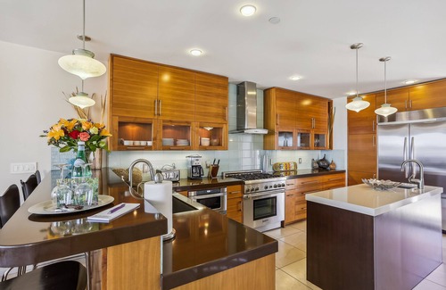 Capitola House | Luxury Oceanside Dream – Steps to Capitola Beach