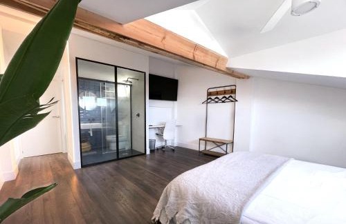 Casco Viejo Apartment | Luxury Pintoreria Atico