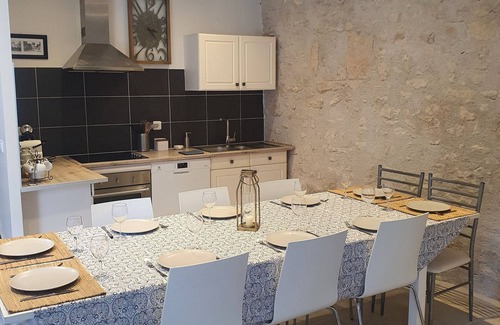 Beaulieu-sur-Loire Cottage | Luxury Restored Home Near Loire River with 5 En-Suite Bedrooms